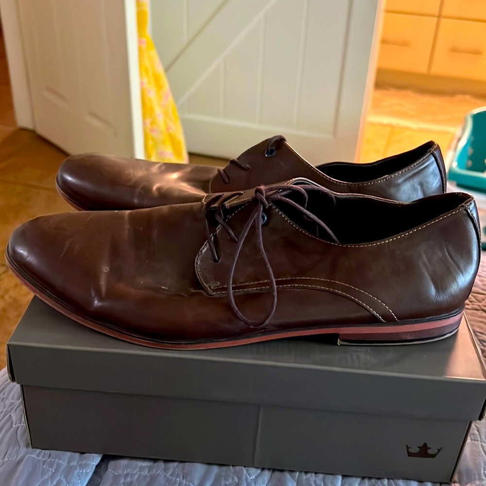 Apt.9 men’s dress shoes. In good condition size 12